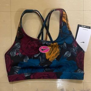 New with tags. Women’s Nike sports bra, size small.